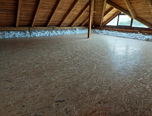 Zateplení stropu rodinného domu a zhotovení podlahového systému